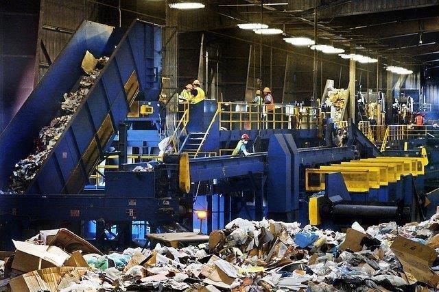 Recycling plant.
